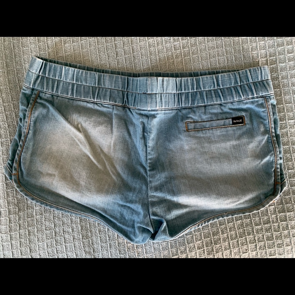 New - Hurley Jean Shorts Size Medium w/ Pocket